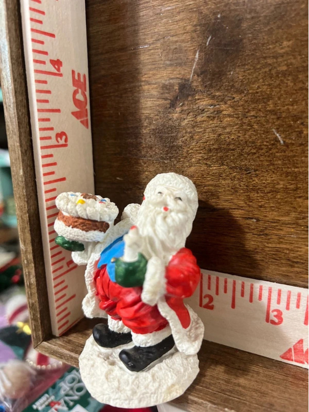 Santa Lot - Picture 5 of 7